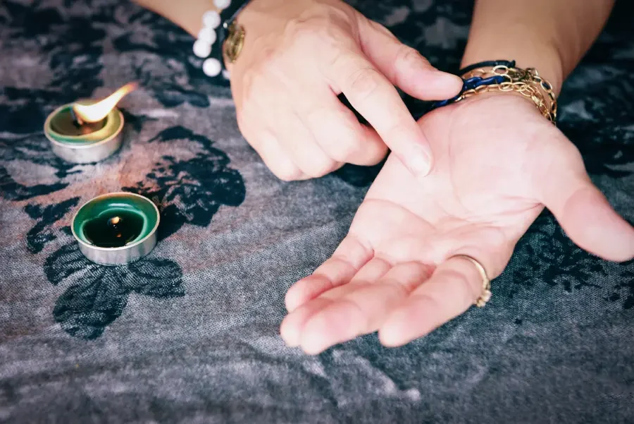 Reliable Life Line Reading Palm in Alexandria, VA Reliable Life Line Reading Palm in Alexandria, VA